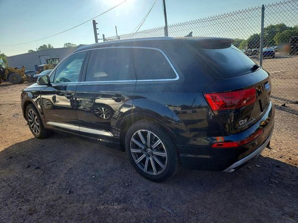 2017 AUDI Q7 quattro Premium Plus