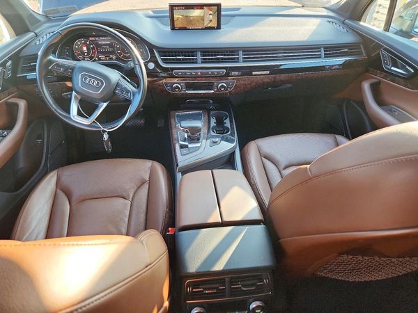2017 AUDI Q7 quattro Premium Plus