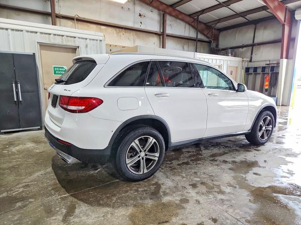 2017 MERCEDES-BENZ GLC GLC300 Base-4M