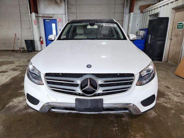 2017 MERCEDES-BENZ GLC GLC300 Base-4M