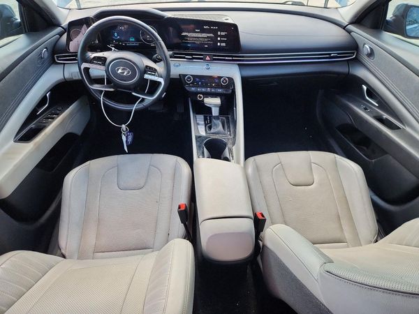 2023 HYUNDAI ELANTRA
