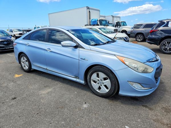 2012 HYUNDAI SONATA