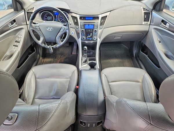 2012 HYUNDAI SONATA