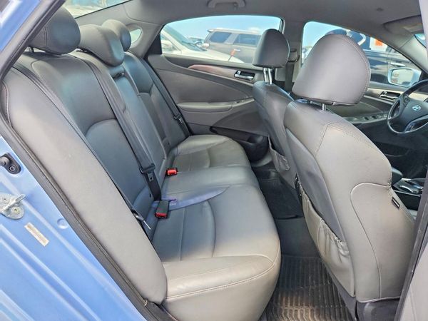 2012 HYUNDAI SONATA