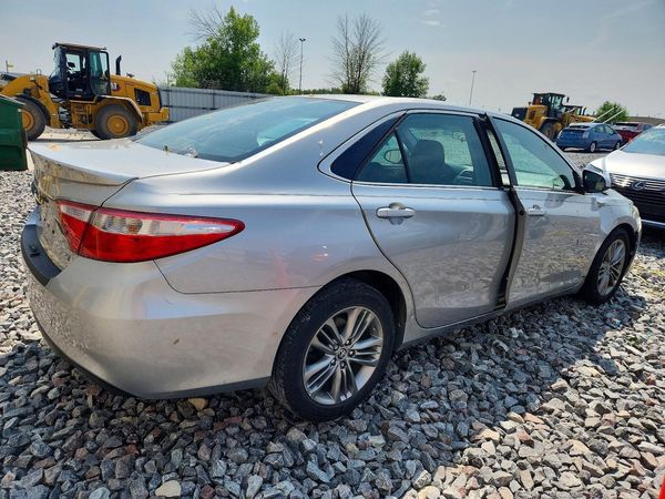 2015 TOYOTA CAMRY