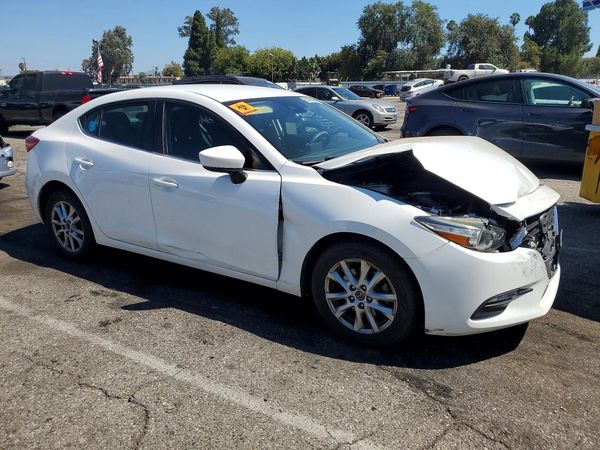 2018 MAZDA 3 Sport