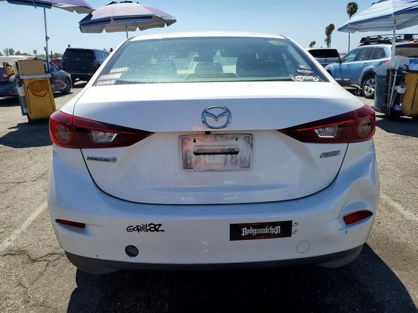 2018 MAZDA 3 Sport