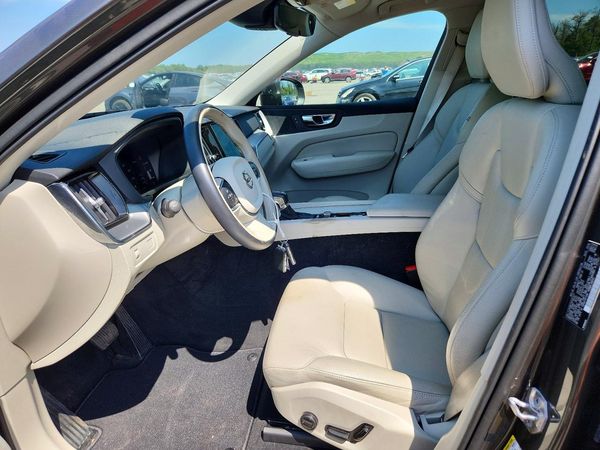 2019 VOLVO XC60