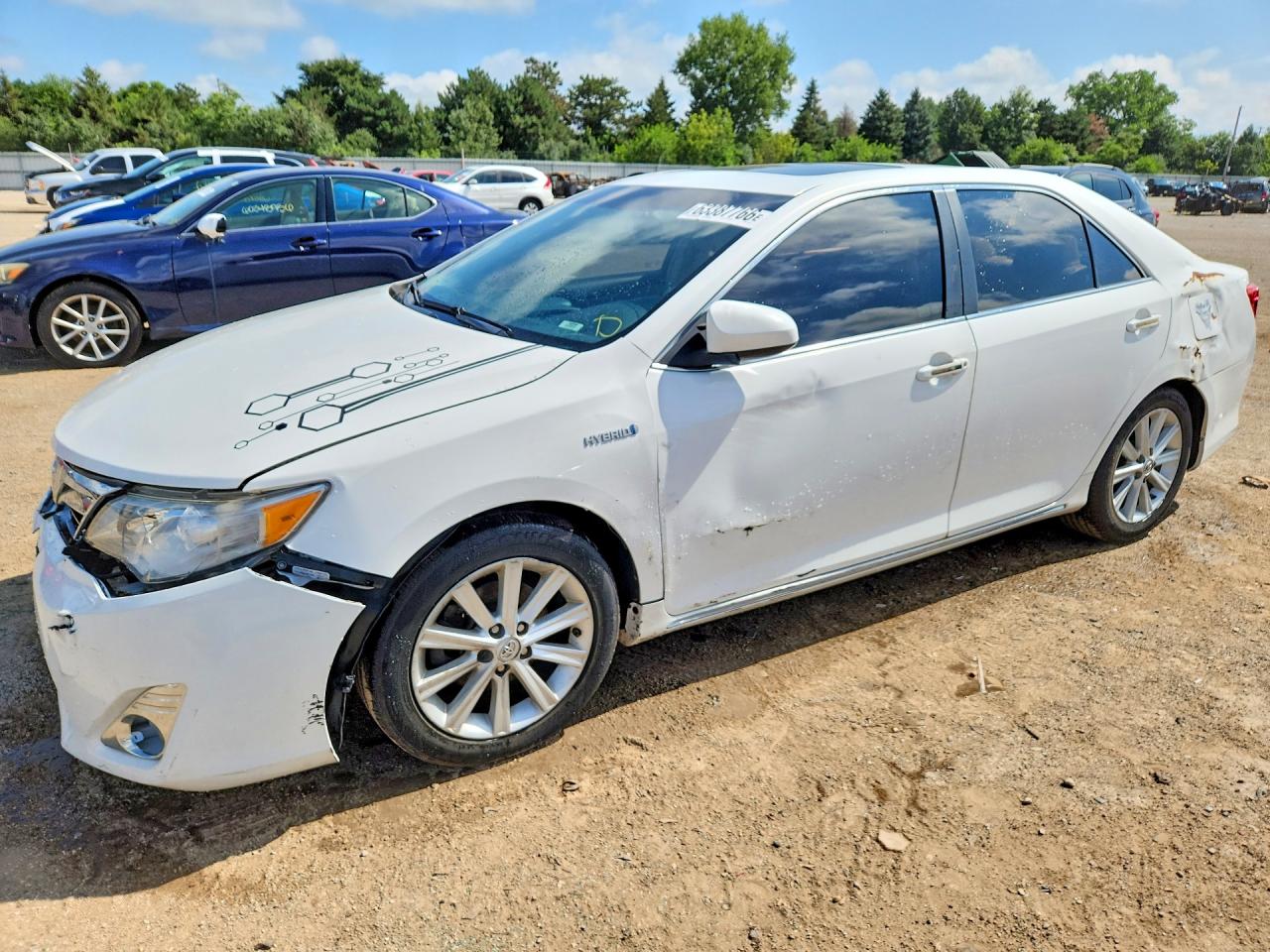 2013 TOYOTA CAMRY SOLA Hybrid