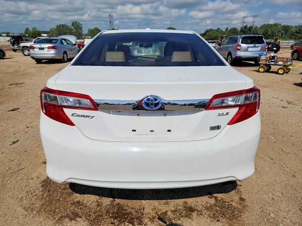 2013 TOYOTA CAMRY SOLA Hybrid