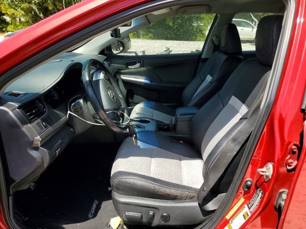 2014 TOYOTA CAMRY