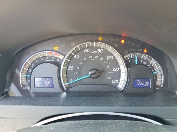 2014 TOYOTA CAMRY