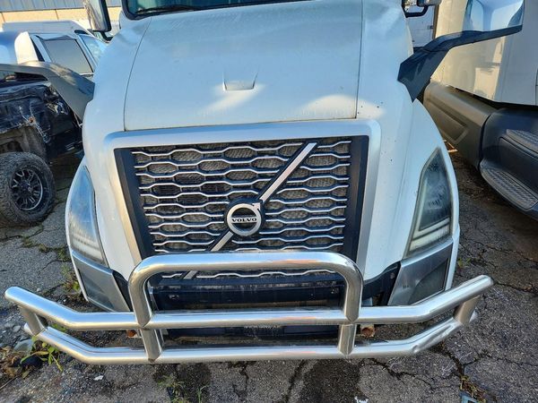 2019 VOLVO VN — PSOE