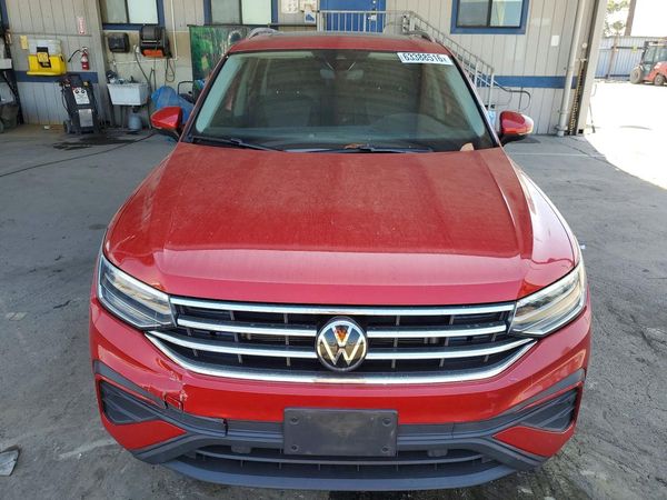 2022 VOLKSWAGEN TIGUAN SE
