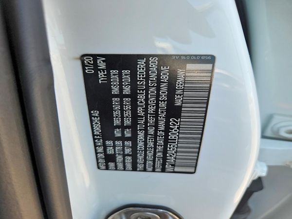 2020 PORSCHE MACAN