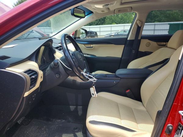 2015 LEXUS NX 200t Luxury