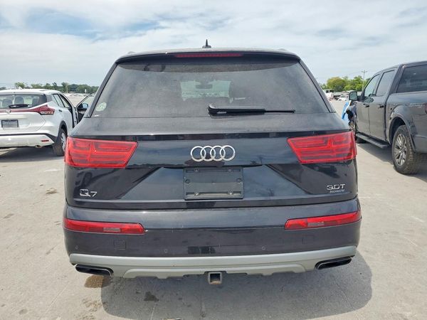 2017 AUDI Q7 quattro Premium Plus