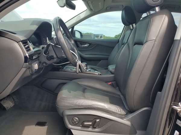 2017 AUDI Q7 quattro Premium Plus