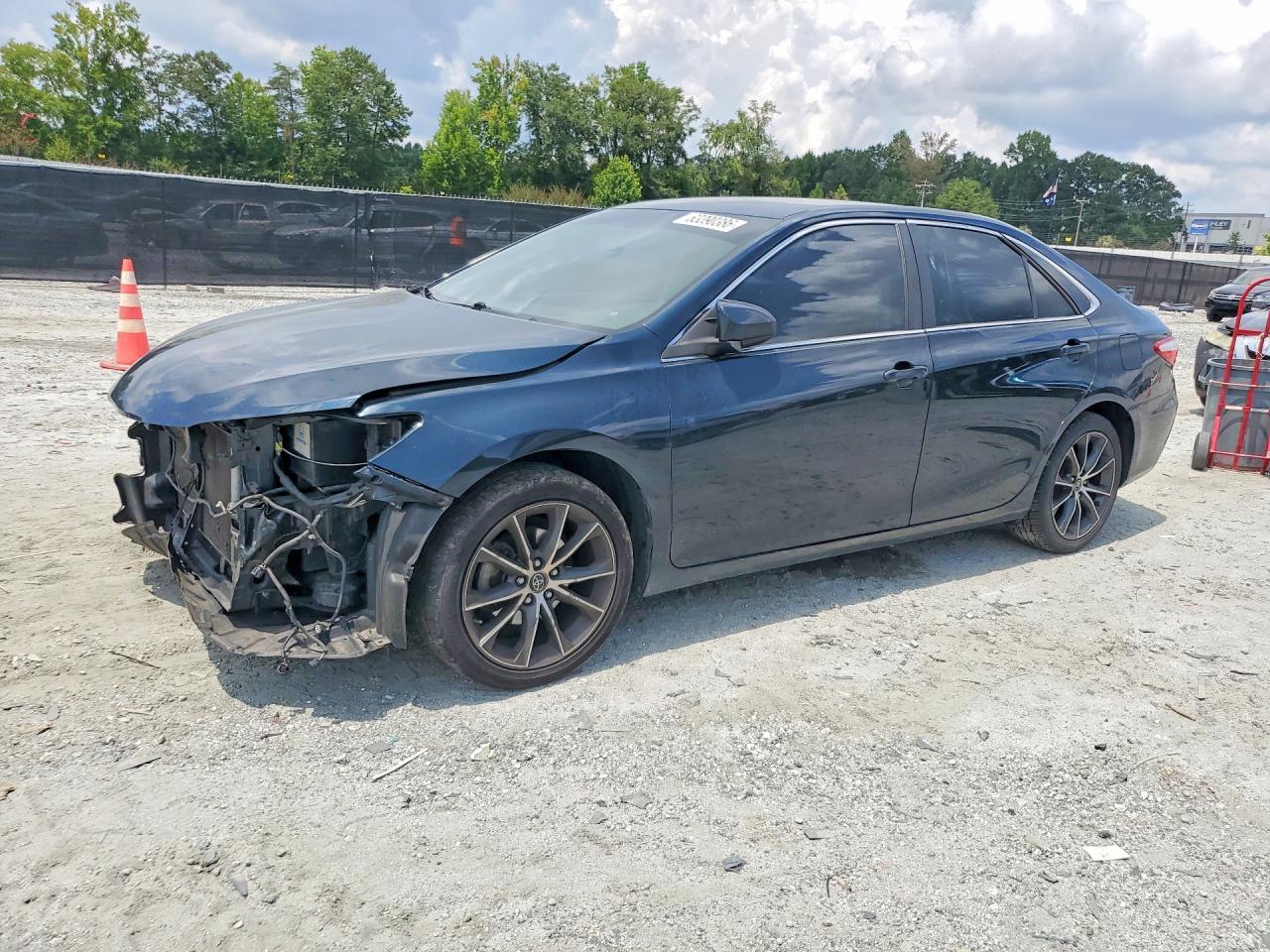 2015 TOYOTA CAMRY