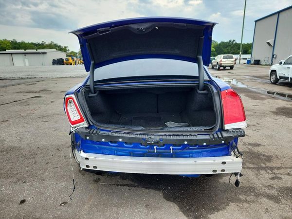 2019 CHRYSLER 300