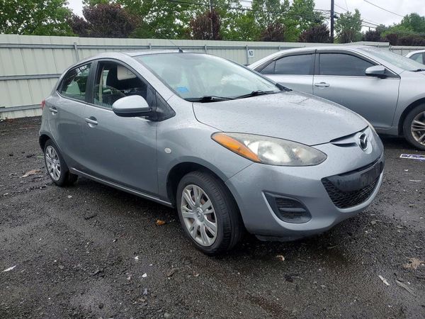 2014 MAZDA MAZDA2 Sport/GX