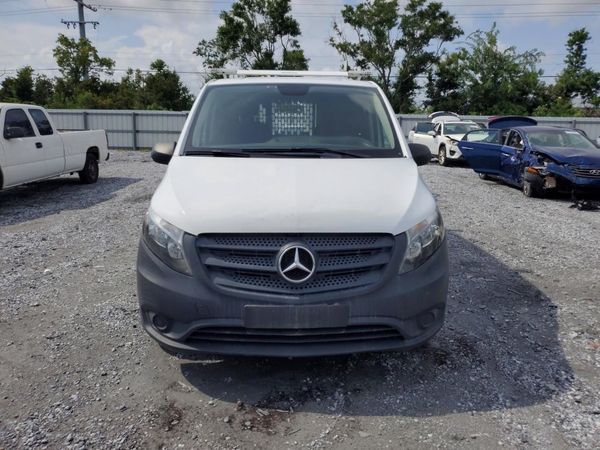 2017 MERCEDES-BENZ METRIS