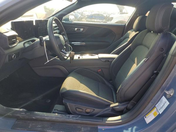 2025 FORD MUSTANG I4