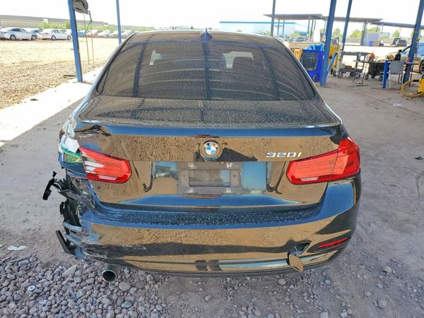 2018 BMW 320