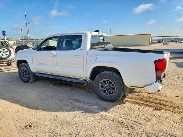 2022 TOYOTA TACOMA SR5