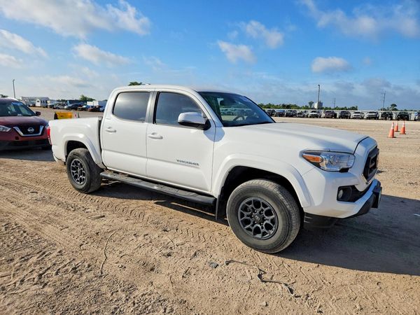 2022 TOYOTA TACOMA SR5