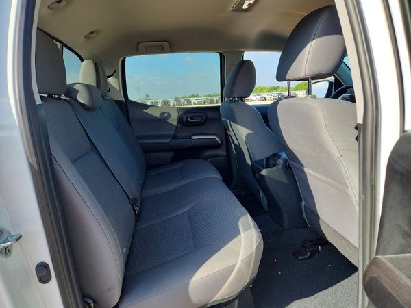 2022 TOYOTA TACOMA SR5