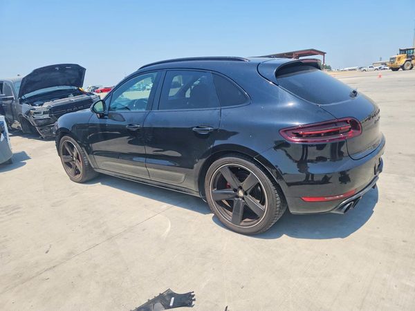 2017 PORSCHE MACAN