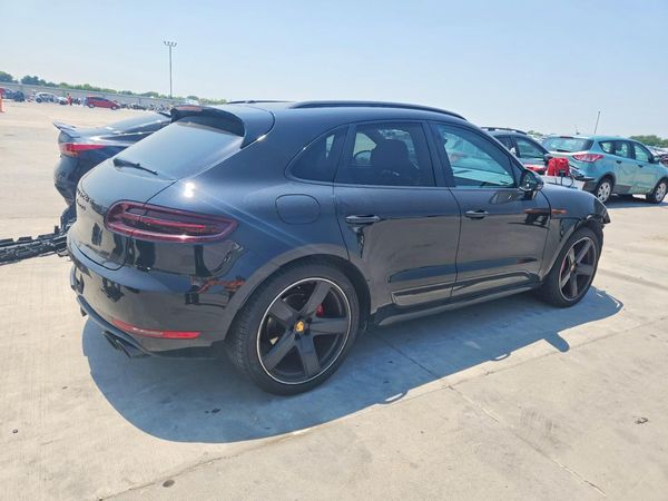 2017 PORSCHE MACAN