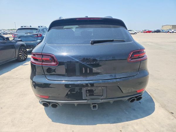 2017 PORSCHE MACAN