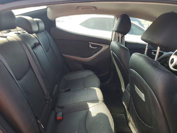 2014 HYUNDAI ELANTRA