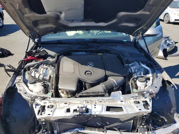2024 MERCEDES-BENZ C C300