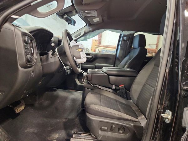 2023 CHEVROLET SILVERADO Custom — DENT