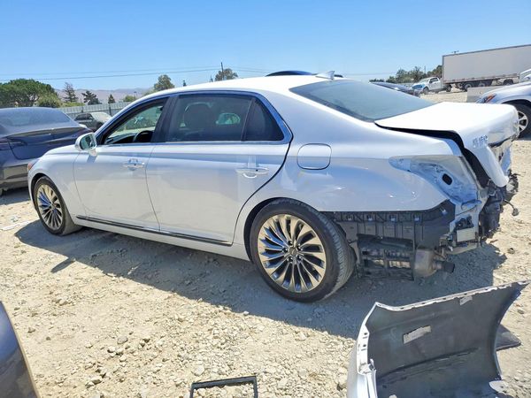 2018 GENESIS G90