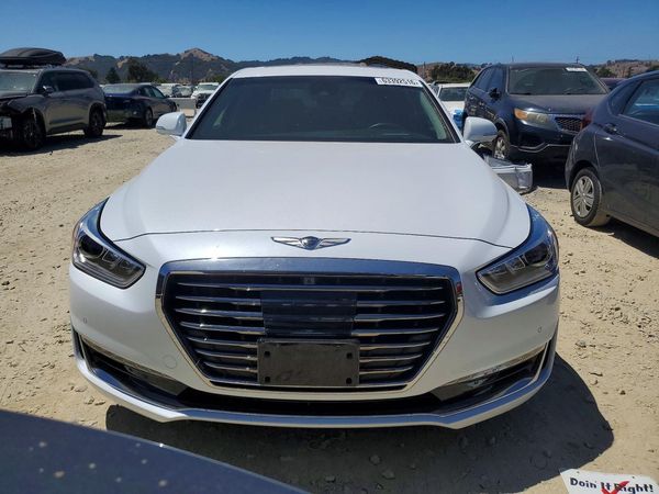 2018 GENESIS G90