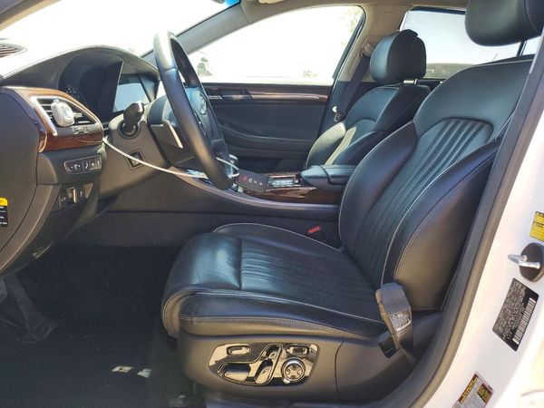 2018 GENESIS G90
