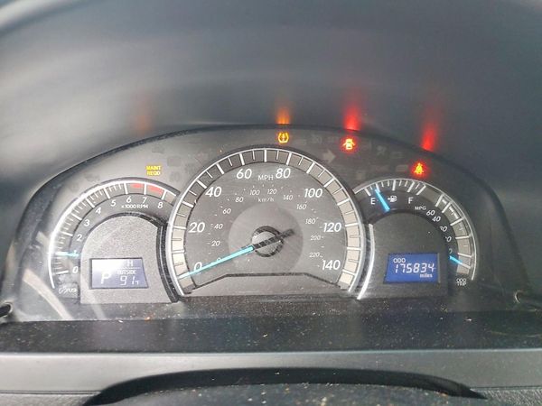 2013 TOYOTA CAMRY