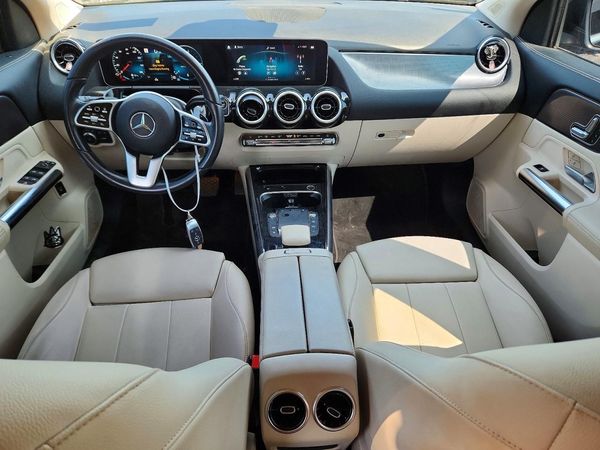 2021 MERCEDES-BENZ GLA