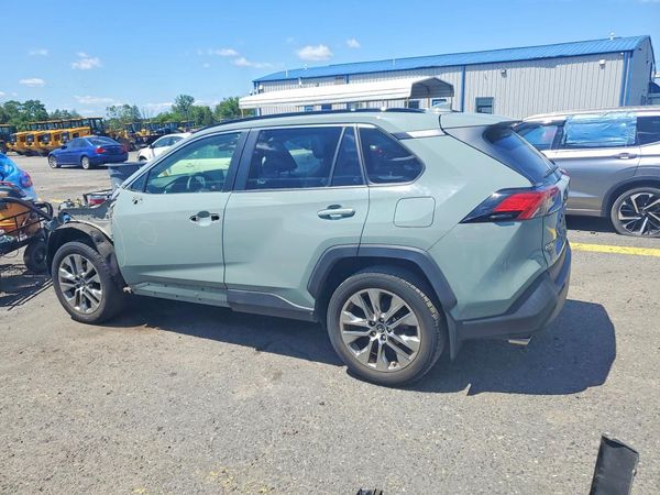 2019 TOYOTA RAV4 XLE Premium
