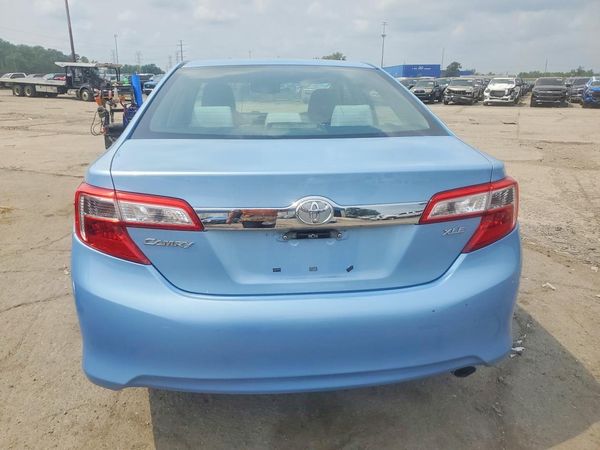 2012 TOYOTA CAMRY