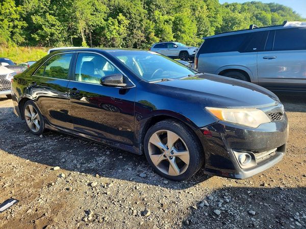 2012 TOYOTA CAMRY — Passenger 3/4