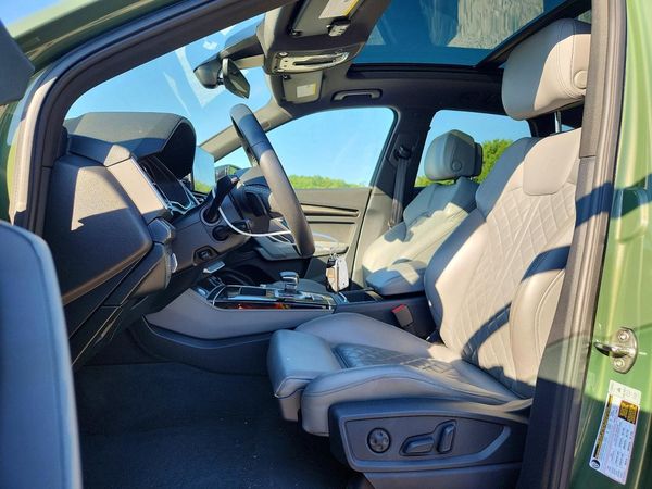 2022 AUDI SQ5