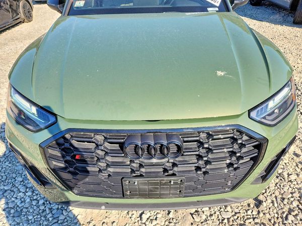 2022 AUDI SQ5