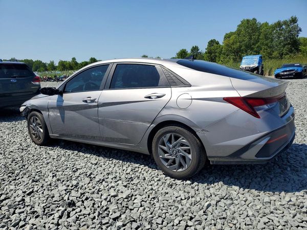 2024 HYUNDAI ELANTRA