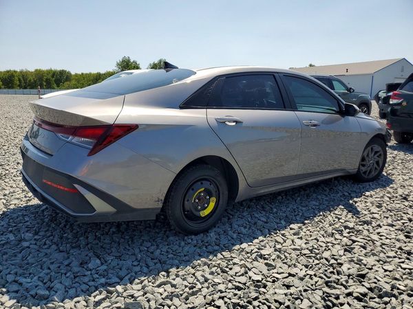 2024 HYUNDAI ELANTRA