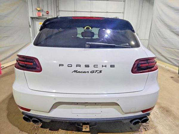 2017 PORSCHE MACAN